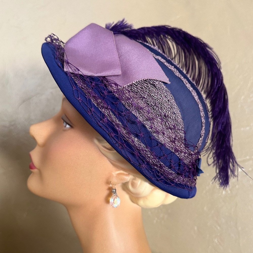 DAZZLING VINTAGE BLUE FABRIC/LILAC STRAW HAT WITH BOW & PURPLE  FEATHER & VEIL